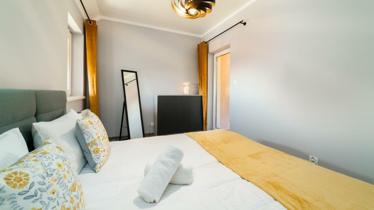 Apartamenty Everysky - Emilii Plater 18-18A كارباش المظهر الخارجي الصورة