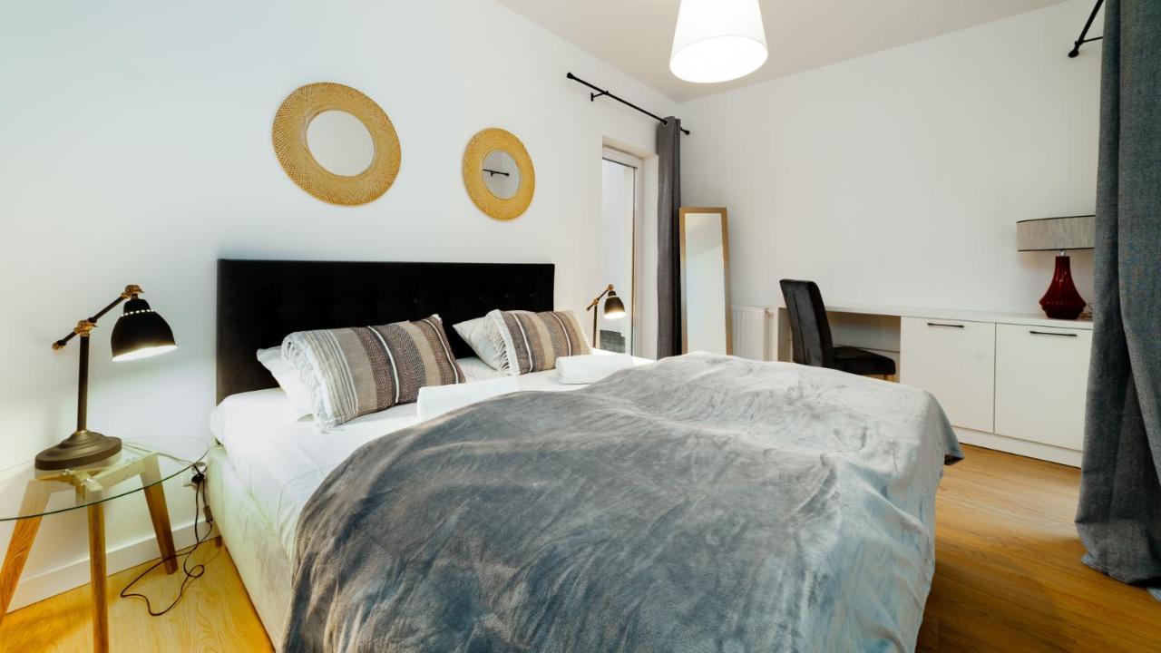 Apartamenty Everysky - Emilii Plater 18-18A كارباش المظهر الخارجي الصورة